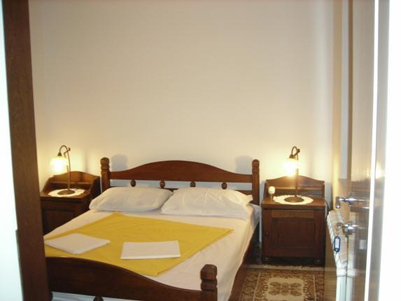 Apartmani Villa Radovic Risan Bagian luar foto