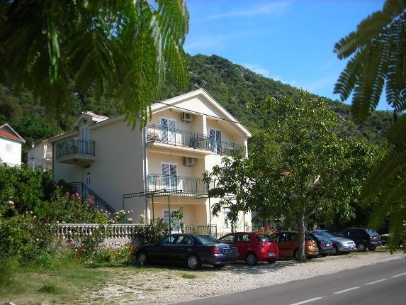 Apartmani Villa Radovic Risan Bagian luar foto