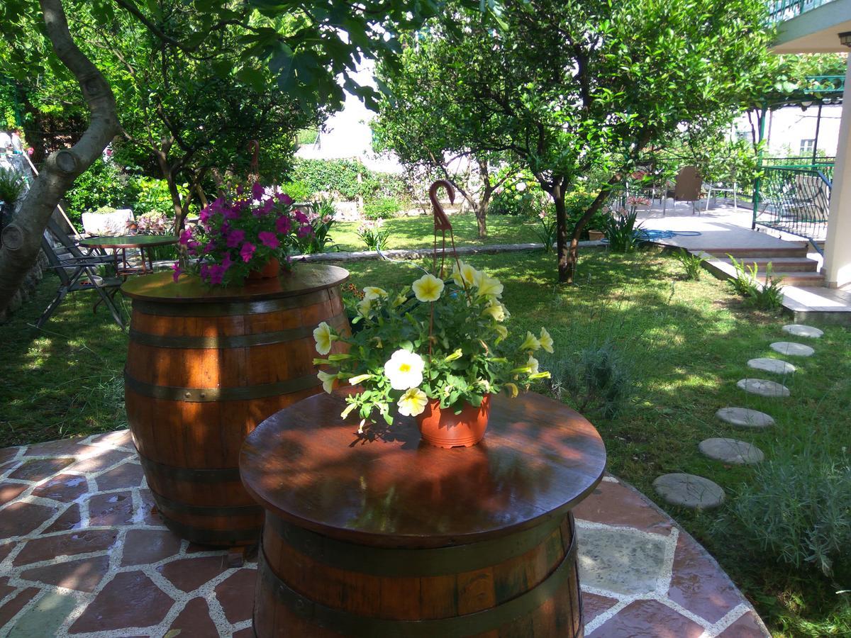 Apartmani Villa Radovic Risan Bagian luar foto